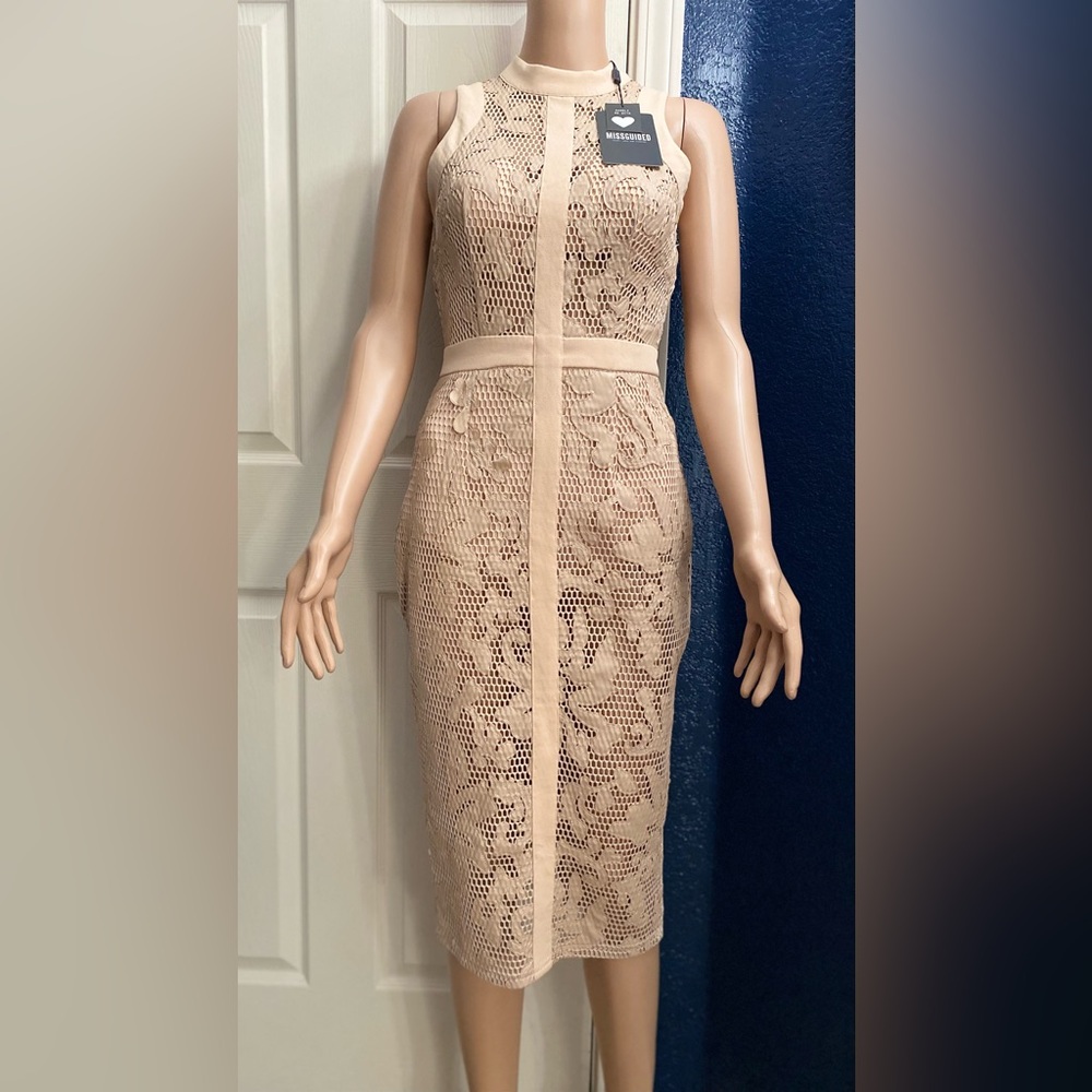Missguided creamLace Midi Dress